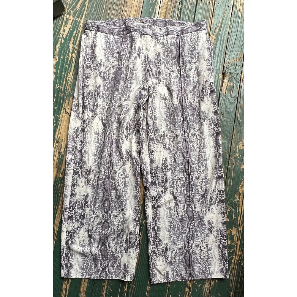Vince Camuto Grey White Snakeskin Print Wide Leg Cropped Pants Plus Size 20W
